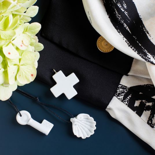 PORCELAIN PENDANTS KEY