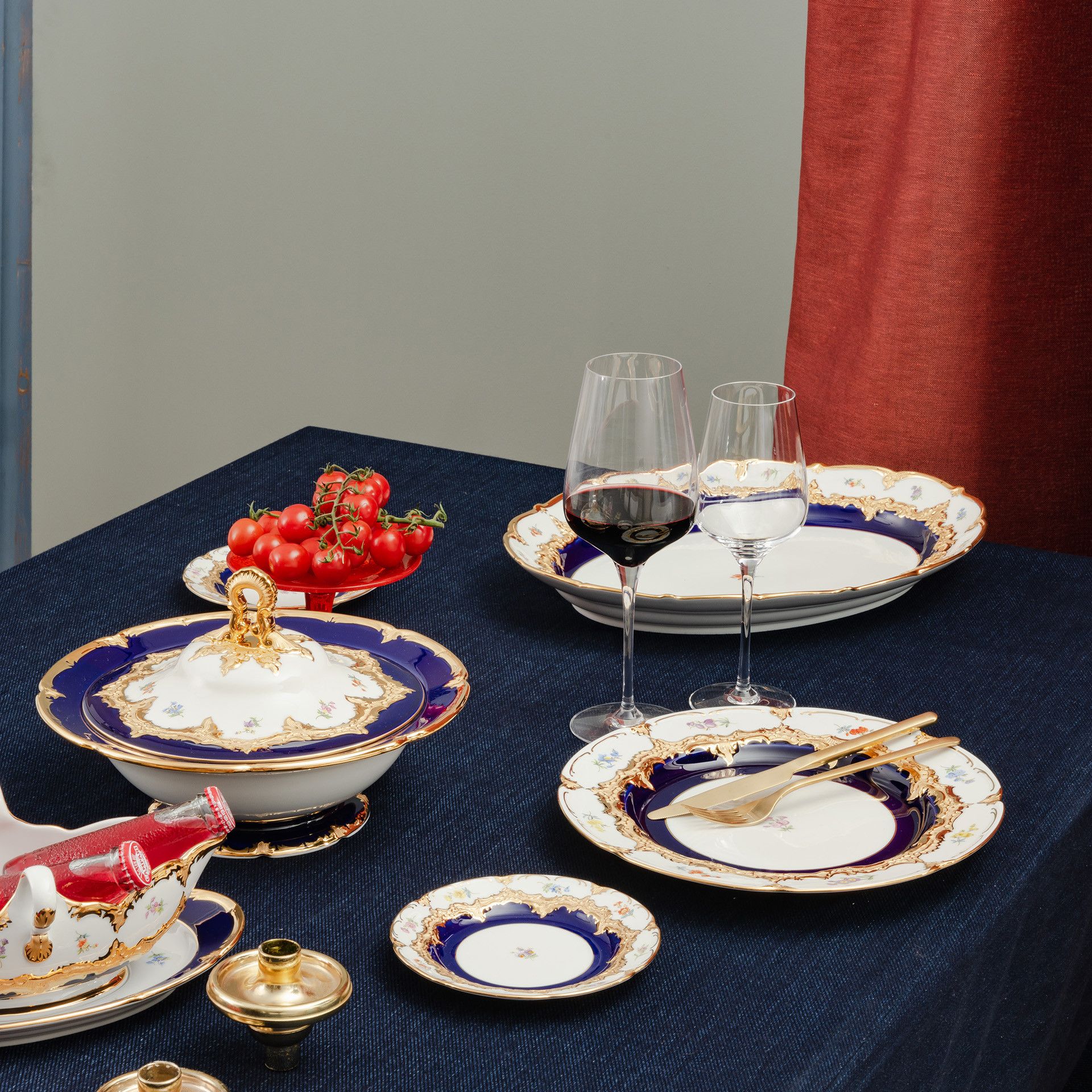 B-FORM 비폼 플라워 블루 디너 플레이트