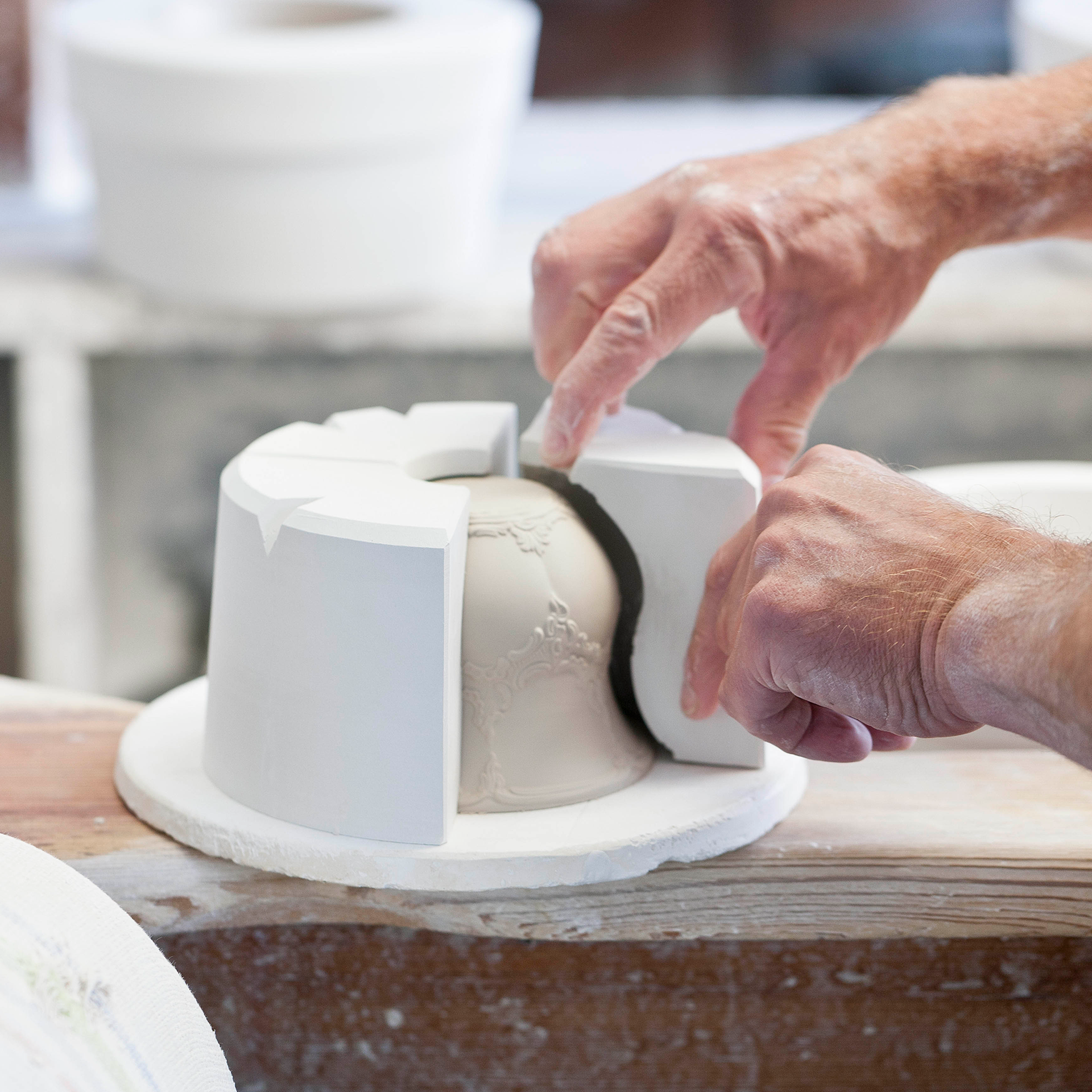 B-FORM 비폼 플라워 플래티넘 리드 보울