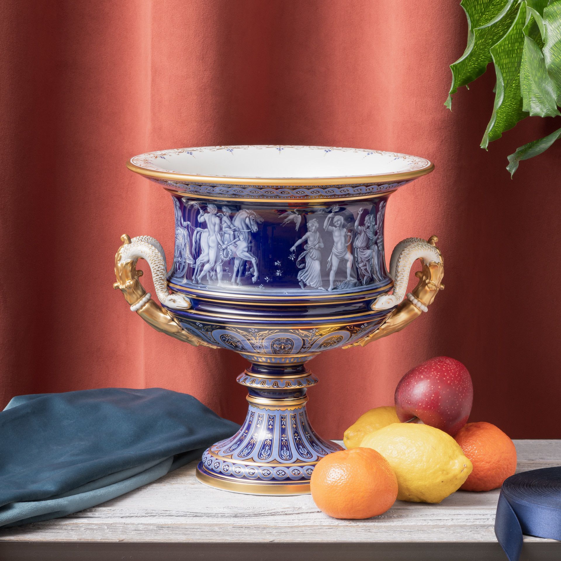 LIMITED MASTERWORKS 2021 VASE, MUSE SCENES, LIMOGES PAINTING