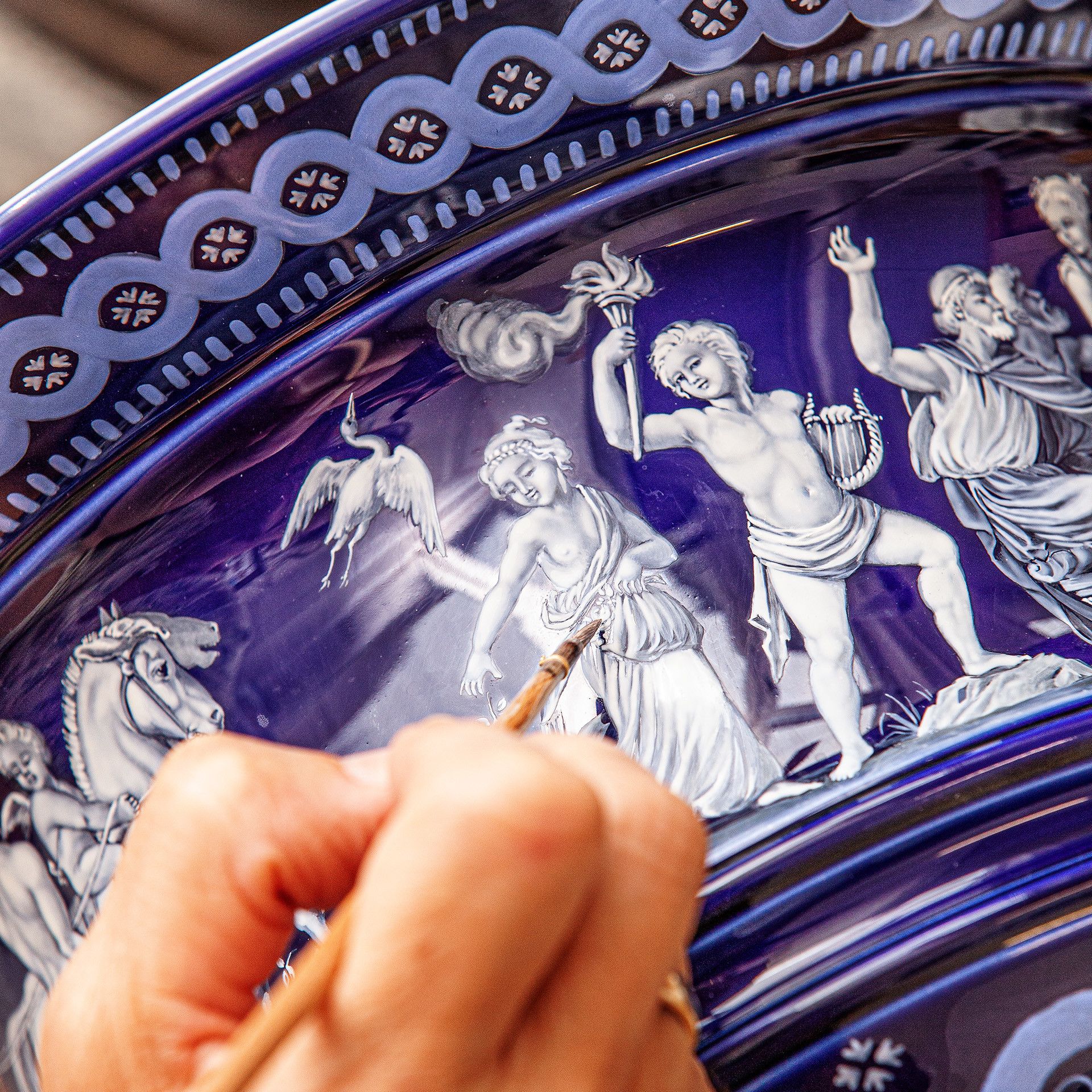 LIMITED MASTERWORKS 2021 VASE, MUSE SCENES, LIMOGES PAINTING