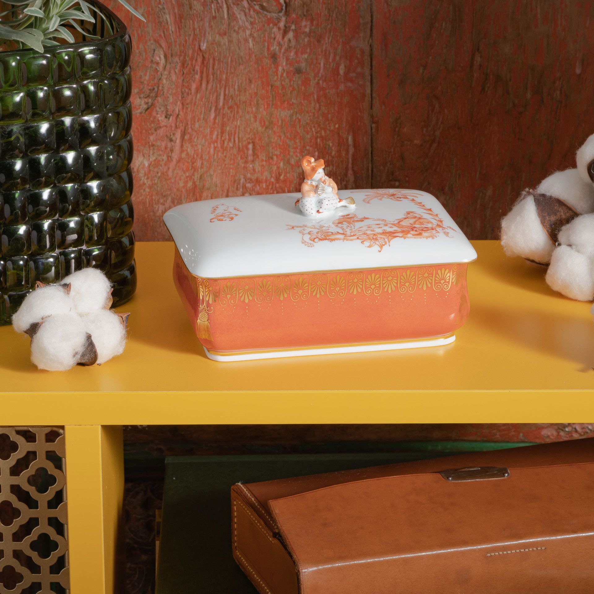 LIMITED EDITION 2021 BOX, SEATED CHINESE MAN