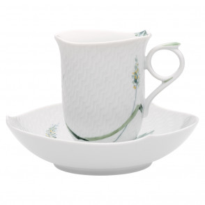 커피 컵 앤 소서