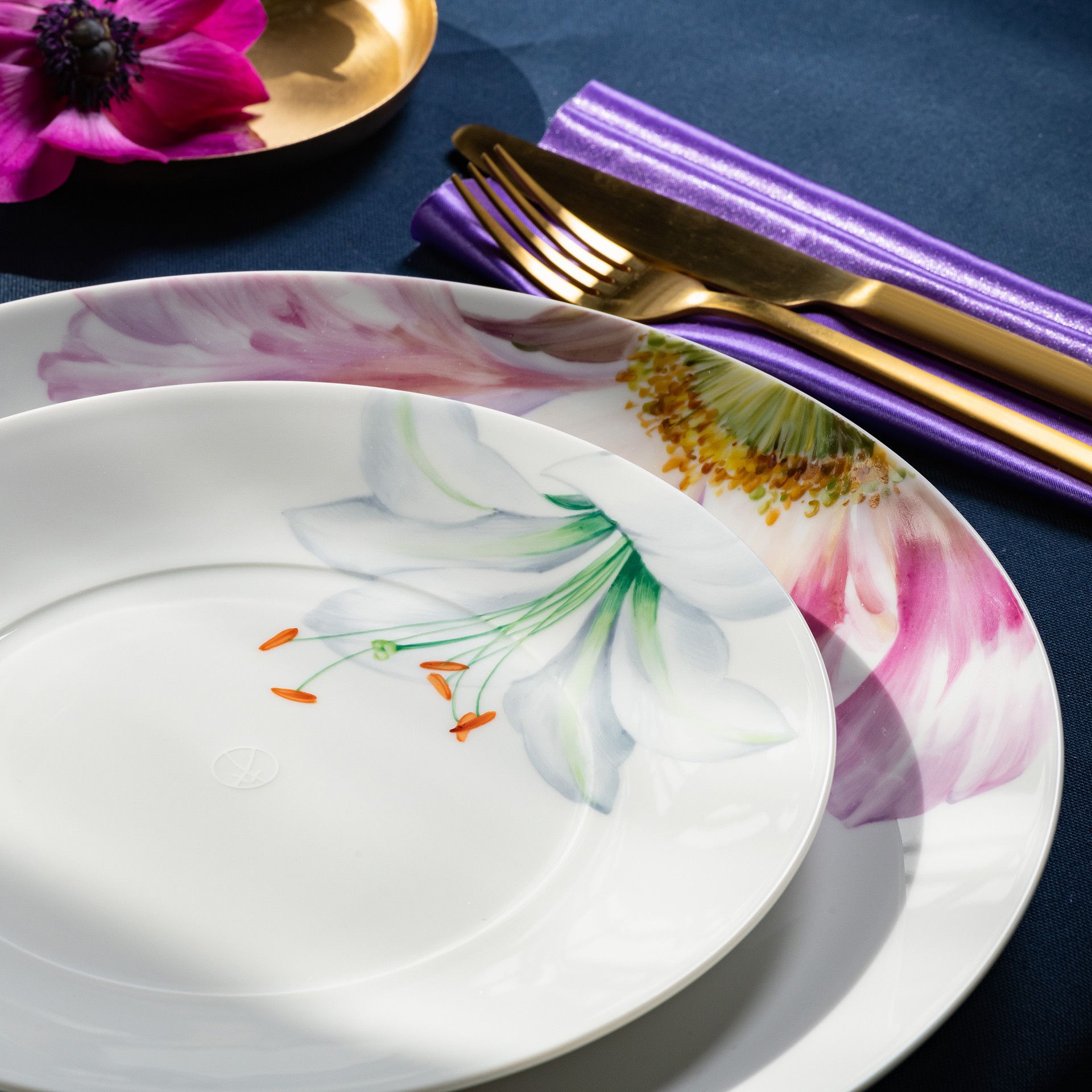 MEISSEN® COSMOPOLITAN GIANT BLOOM STARTER- AND DESSERT PLATE, LILY