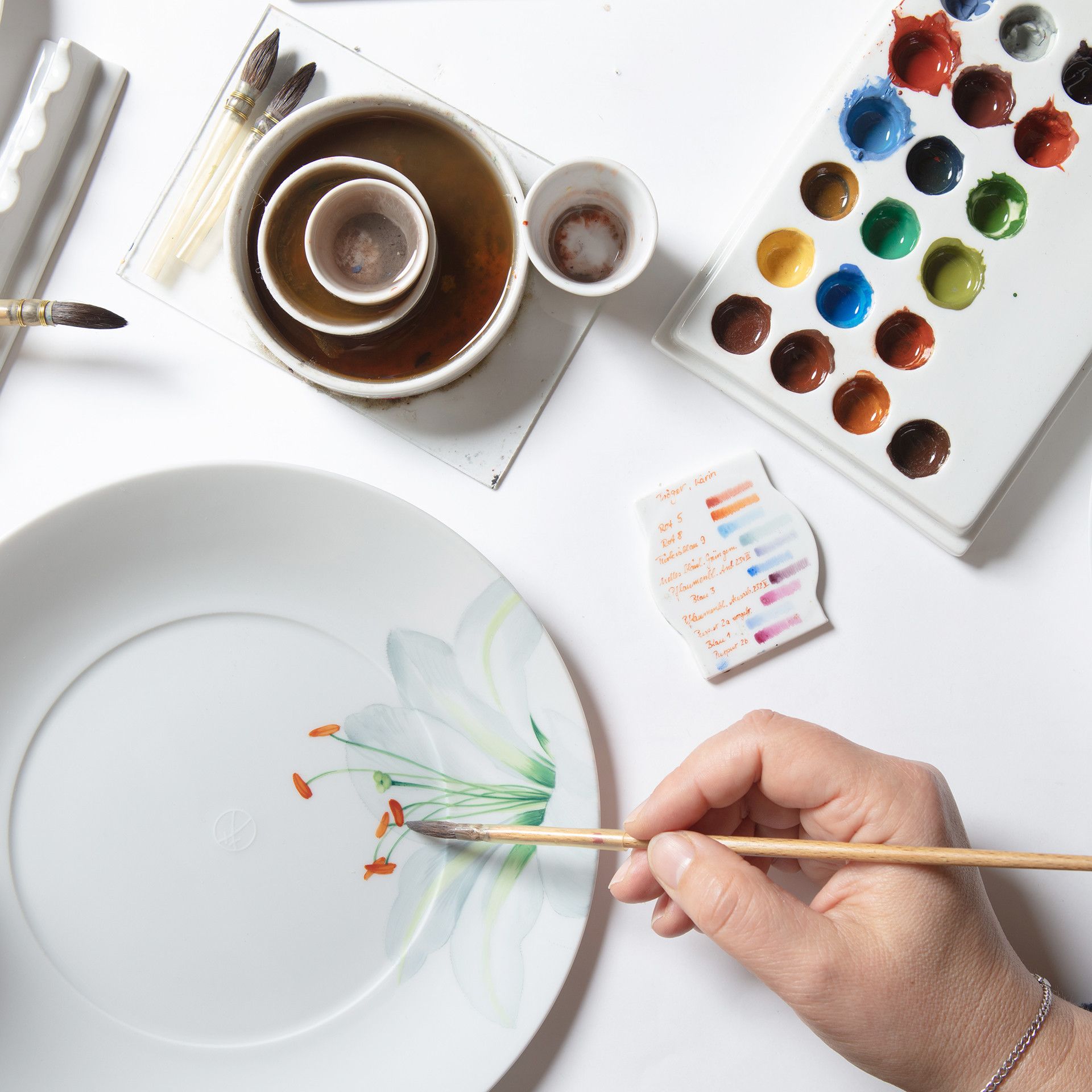 MEISSEN® COSMOPOLITAN GIANT BLOOM STARTER- AND DESSERT PLATE, LILY