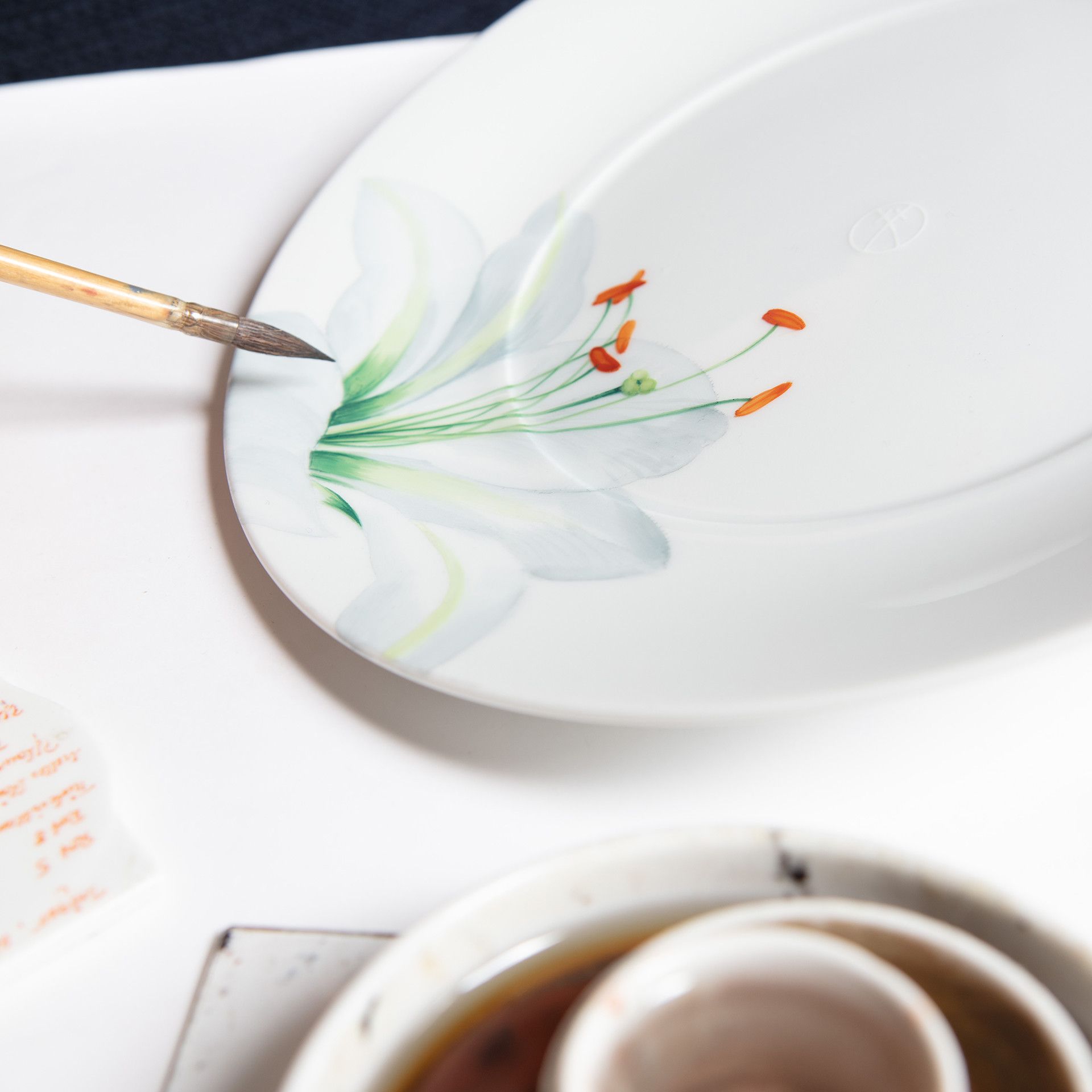 MEISSEN® COSMOPOLITAN GIANT BLOOM ESPRESSO CUP & SAUCER, LILY