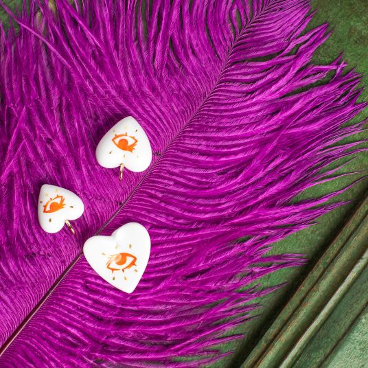 HEARTS CURVED HEART EYE