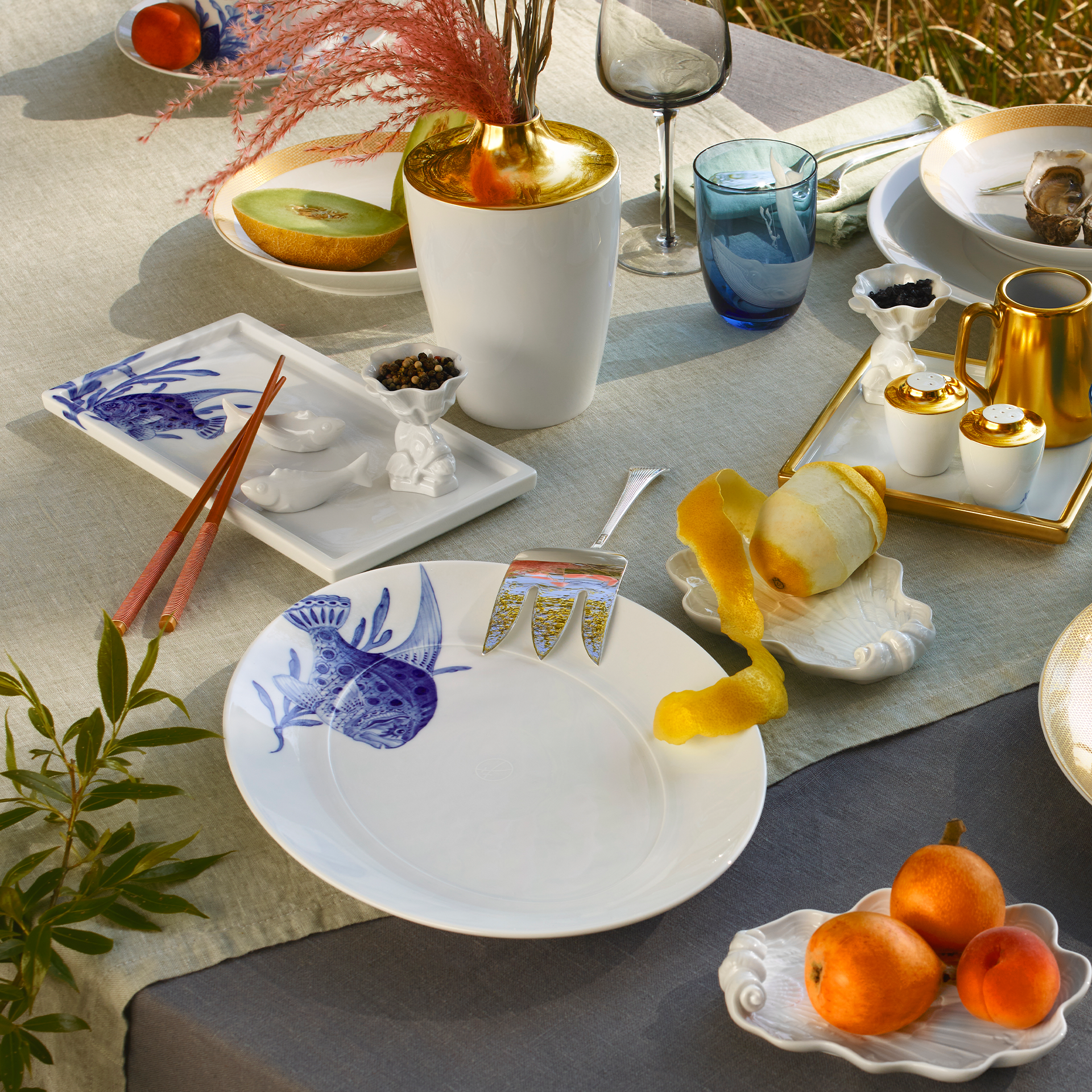 MEISSEN® COSMOPOLITAN BLUE TREASURES SUSHI PLATE FISH