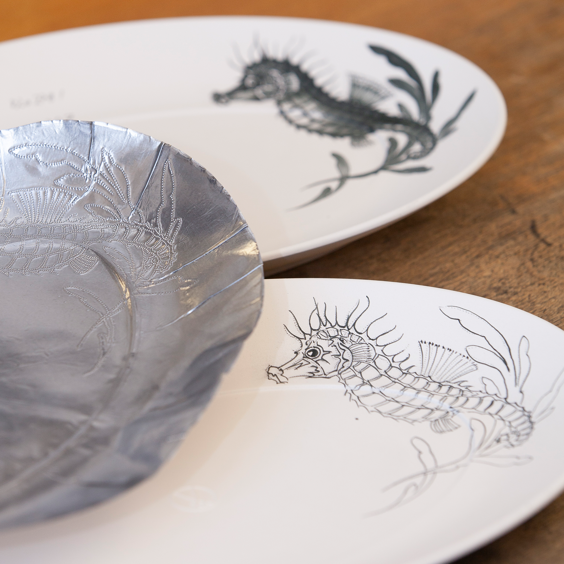 MEISSEN® COSMOPOLITAN BLUE TREASURES PLATTER SEA HORSE