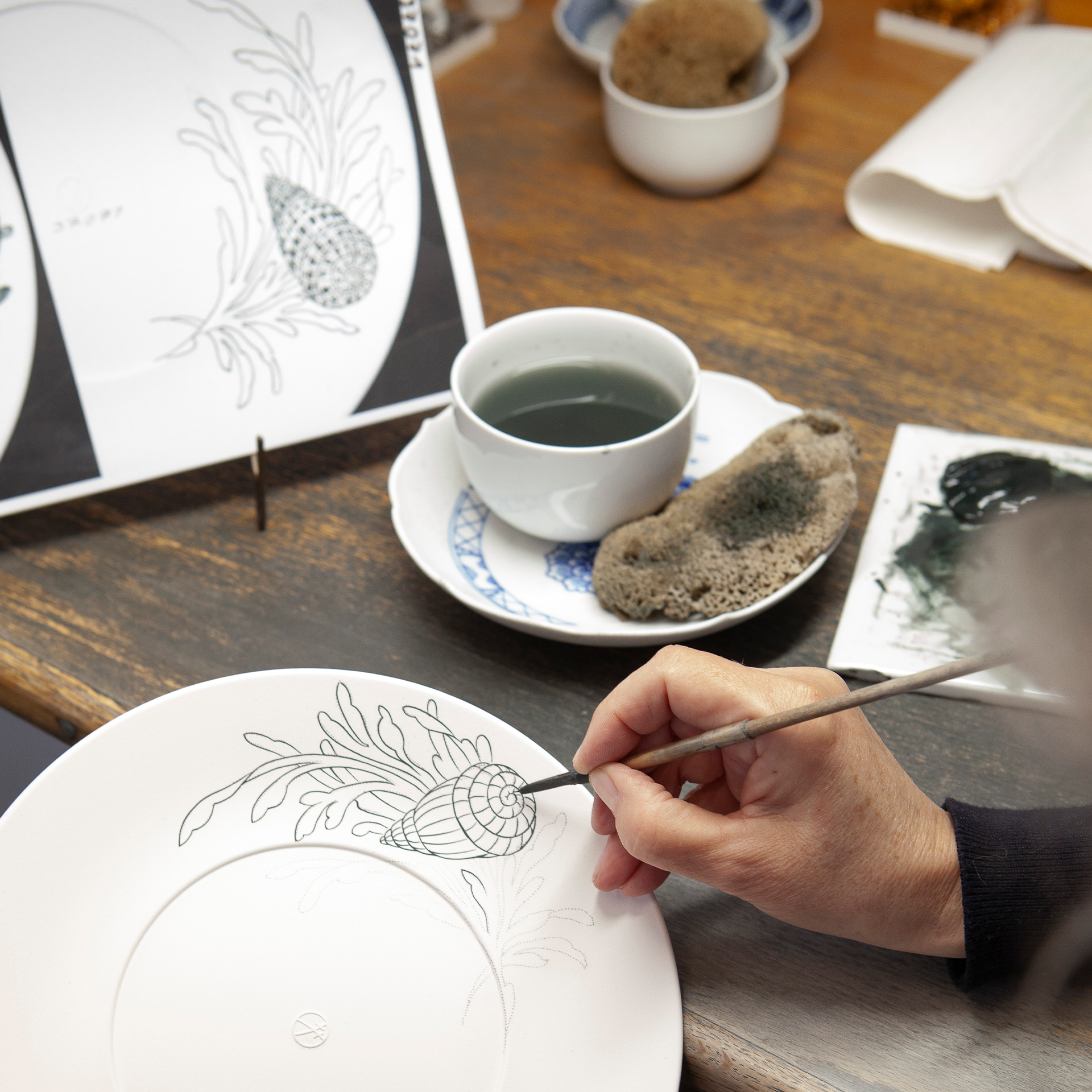 MEISSEN® COSMOPOLITAN BLUE TREASURES BOWL, SEA SHELL