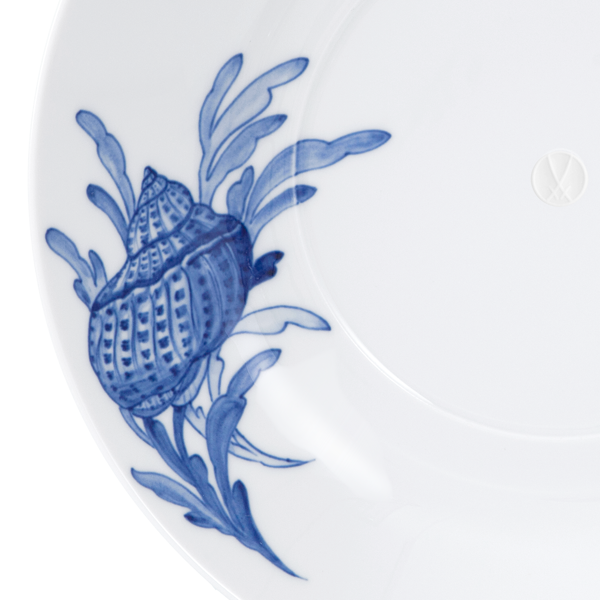 MEISSEN® COSMOPOLITAN BLUE TREASURES GOURMET PLATE, DEEP, SEA SHELL