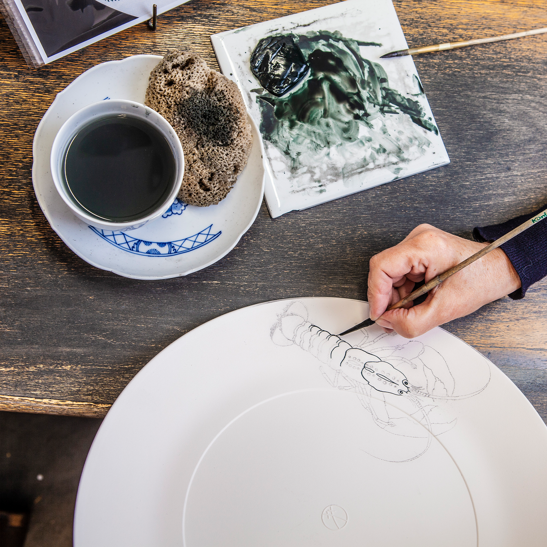 MEISSEN® COSMOPOLITAN BLUE TREASURES DINNER PLATE LOBSTER