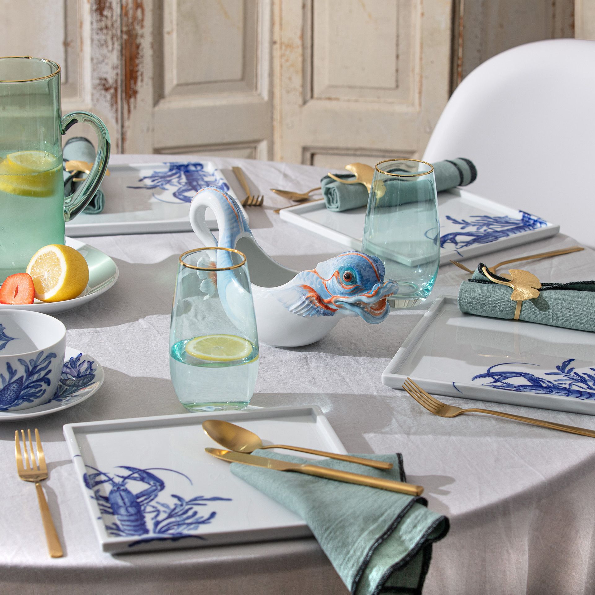 LIMITED EDITION 2021 GRAVY BOAT WITH FISH-HEAD