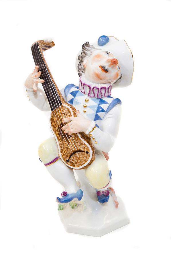 류트 켜는 난쟁이