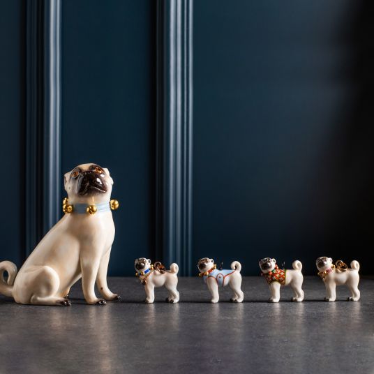 MEISSEN®-PUG BLANKET LIGHT BLUE