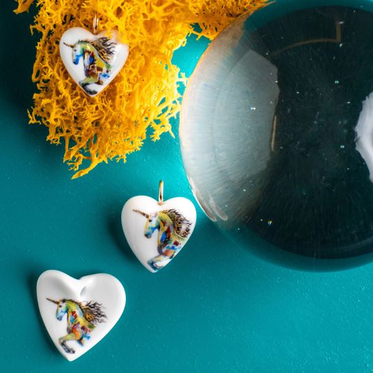 HEARTS CURVED HEART UNICORN