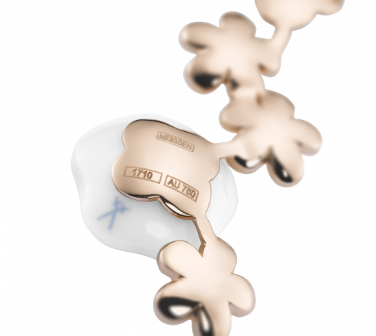 1739 ROYAL BLOSSOM NECKLACE 5 BLOSSOMS