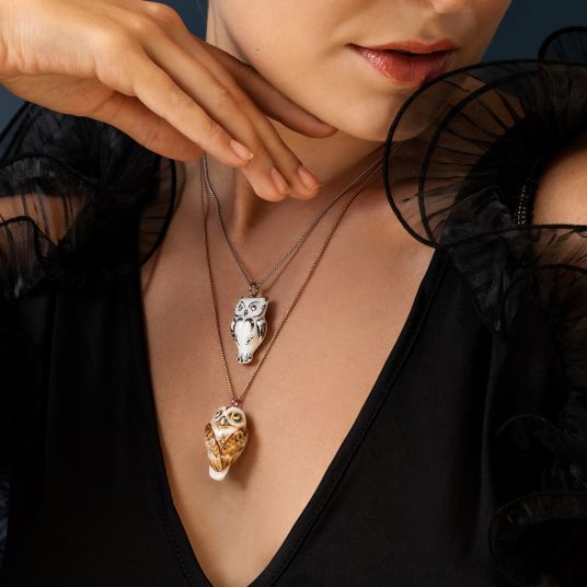 ANIMAL PENDANT OWL MID RELIEF GOLD