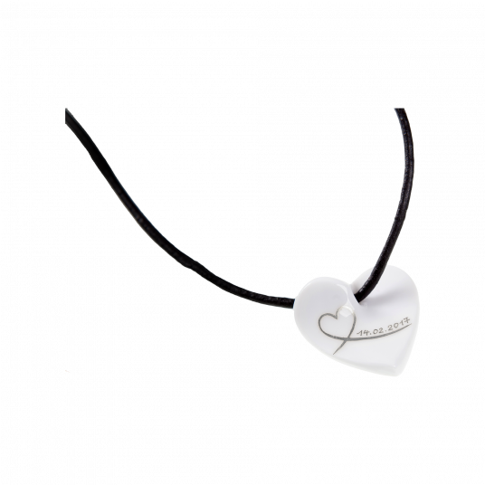 HEARTS DATE, MONOGRAM OR NAME IN PLATINUM, ONE-LINE